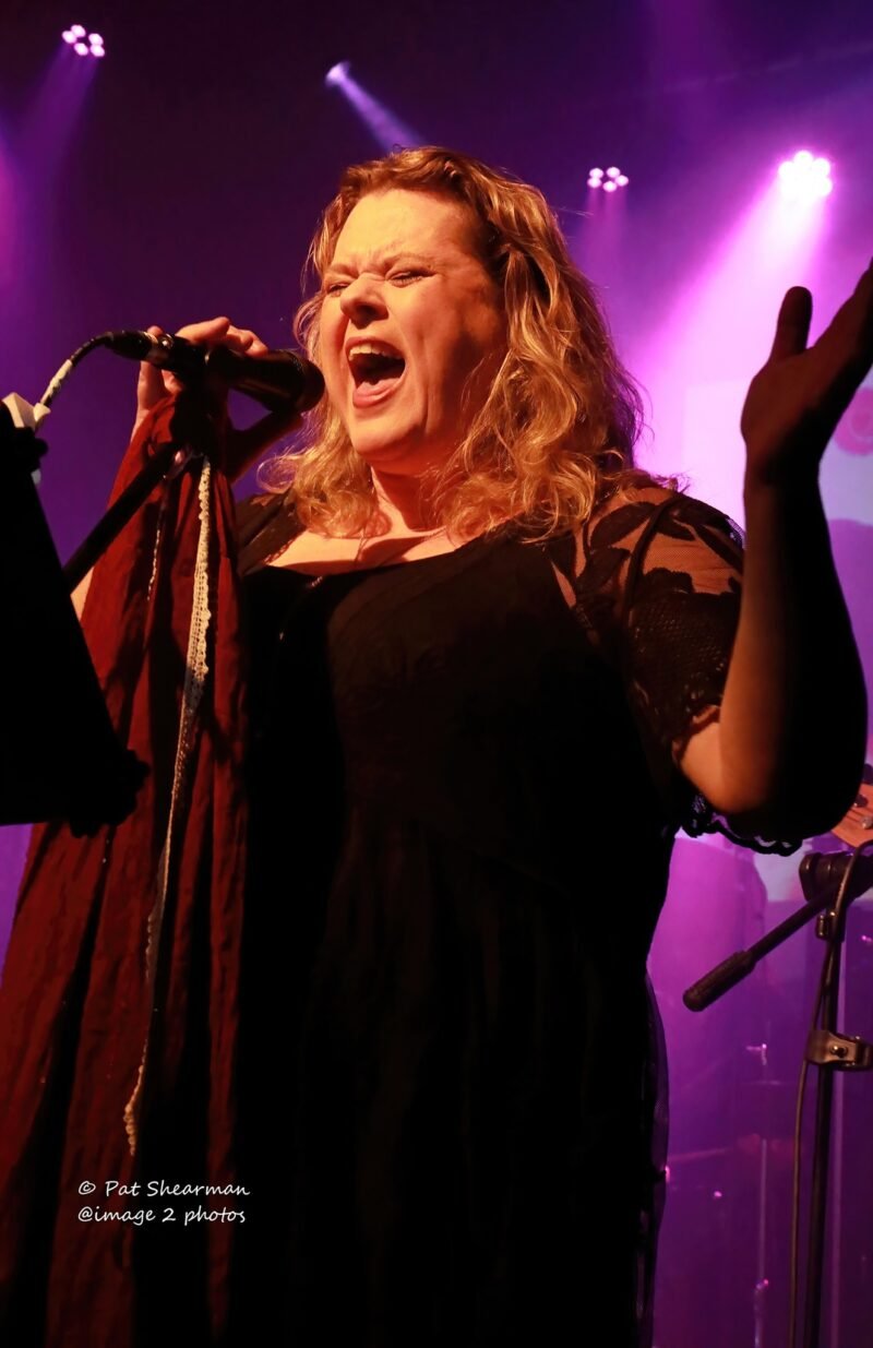 Sarah Skinner Vocals