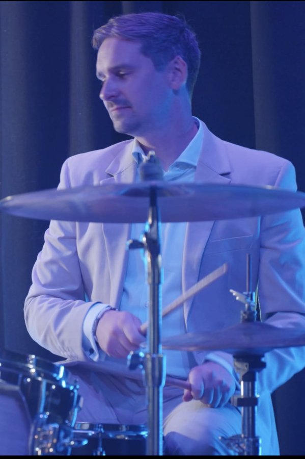 Sam Elliot Drummer image